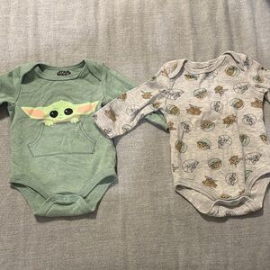 Star Wars Baby Yoda Green and Gray Bodysuit Set